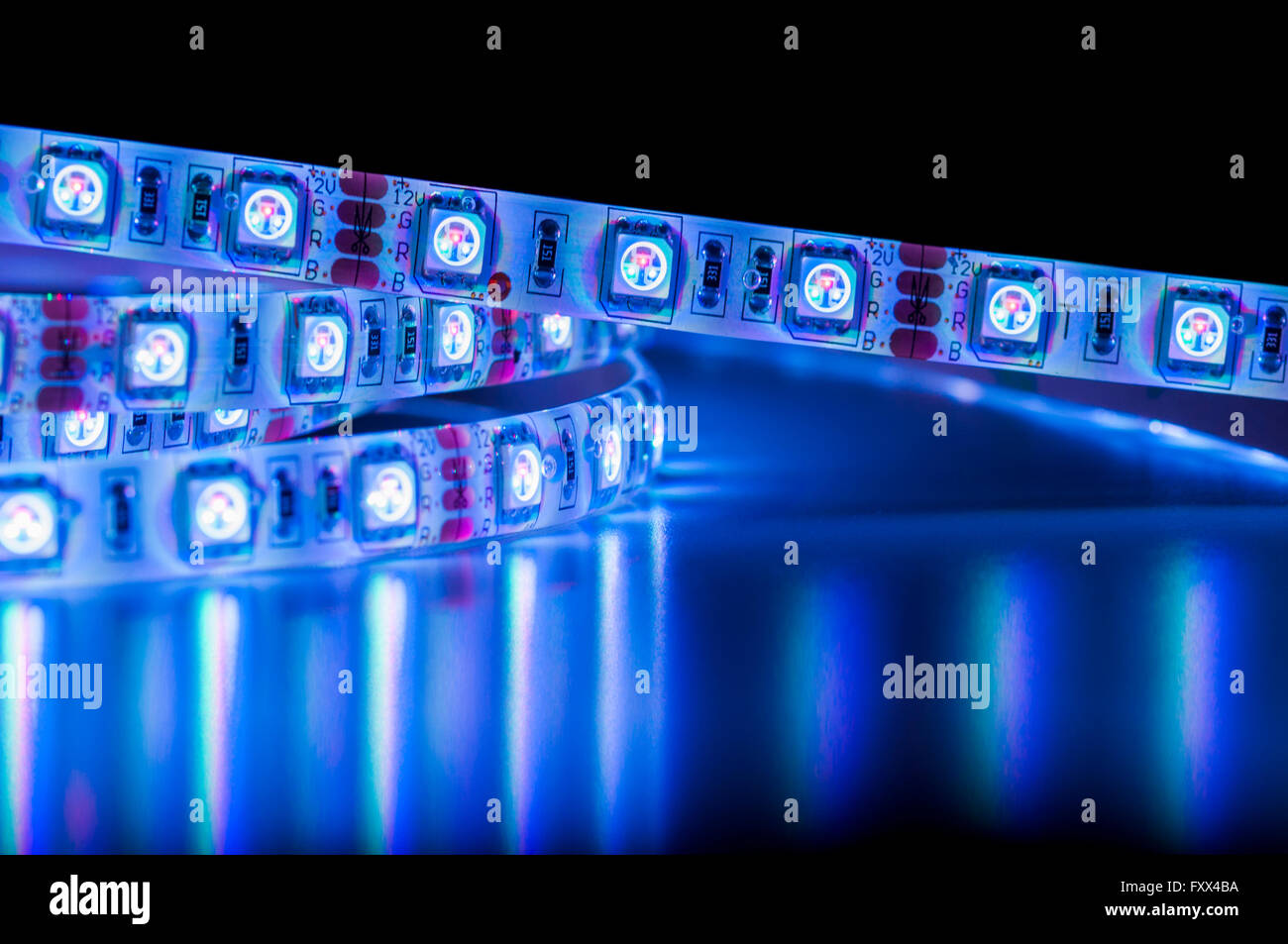 Éclairage LED RGB bande bleue close up Banque D'Images