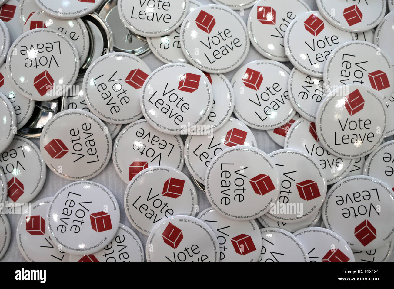 Newcastle-upon-Tyne, Tyne et Wear/UK - 16 AVRIL 2016 - Vote Laisser badge à un discours prononcé par le maire de Londres Boris Johnson. Banque D'Images