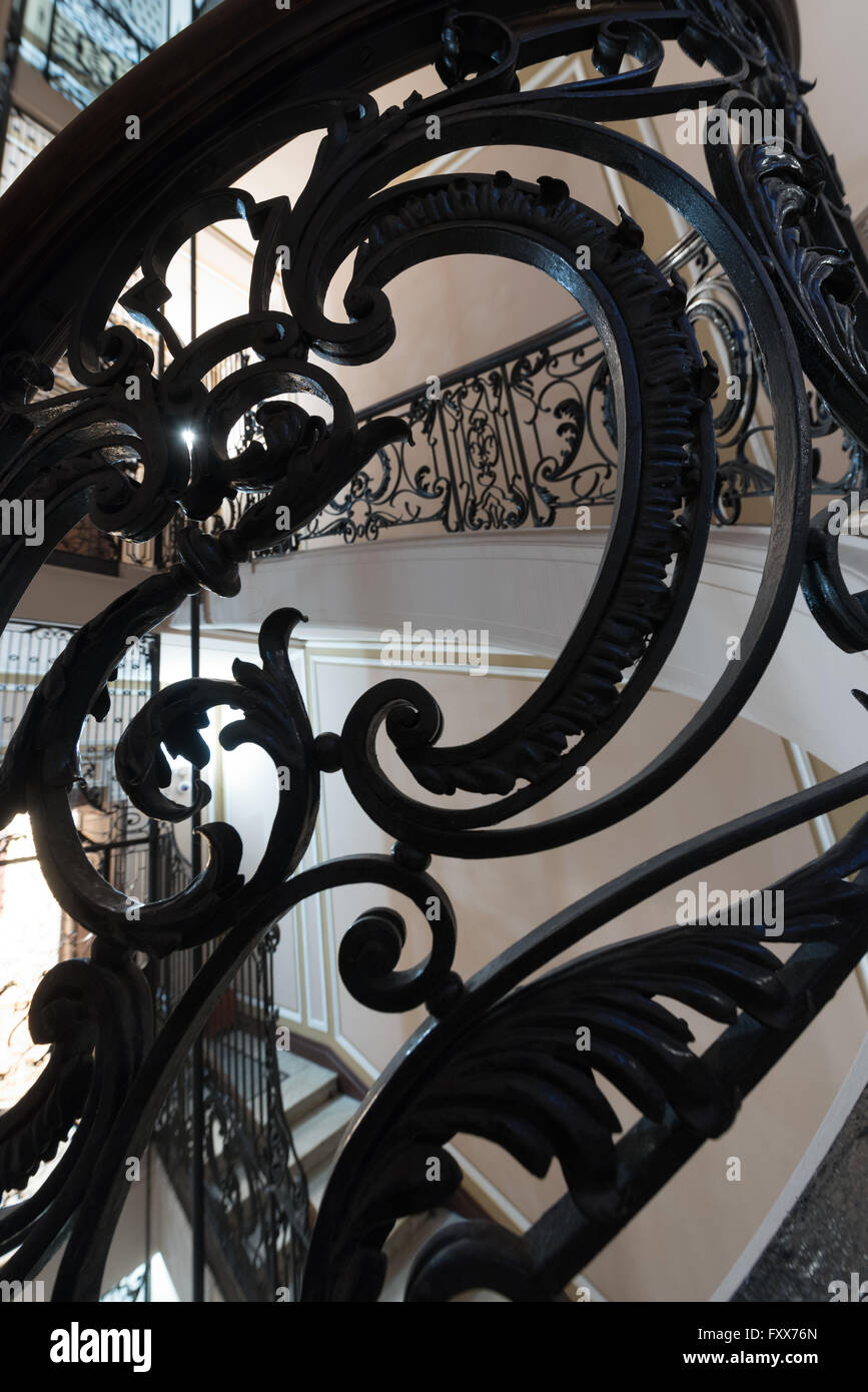 Saint Petersburg, Russie - le 15 décembre 2015. L'escalier dans le Stifter's Mansion (St. Petersburg Chambre des nationalités) sur Banque D'Images