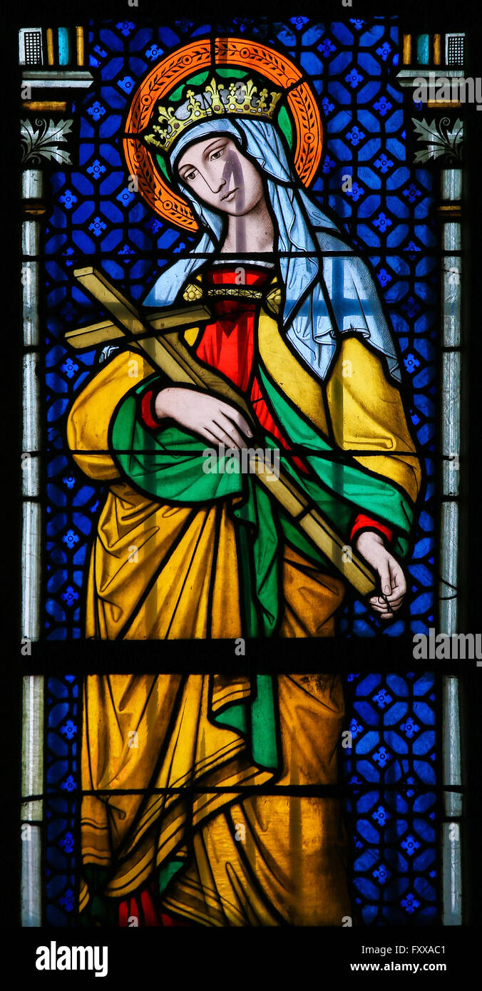 PRAGUE, RÉPUBLIQUE TCHÈQUE - 2 avril, 2016 : vitrail dans la cathédrale Saint-Guy, Prague, représentant Saint Joanna ou Johanna. Banque D'Images