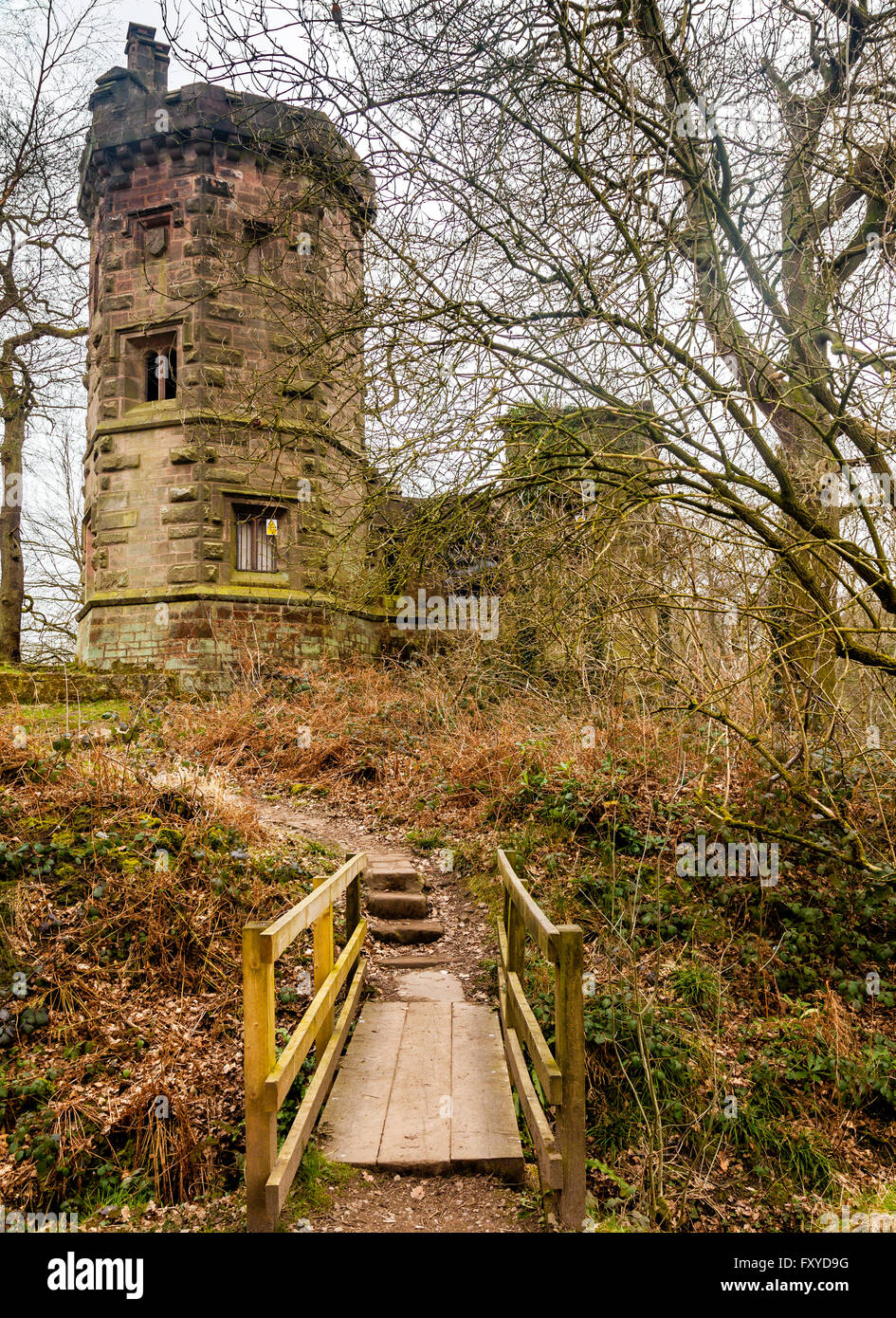 Tour du gardien également connu sous le nom de Warder's Lodge est un bâtiment historique sur les rives de Knypersley extérieure. Stoke on Trent en Angleterre Banque D'Images