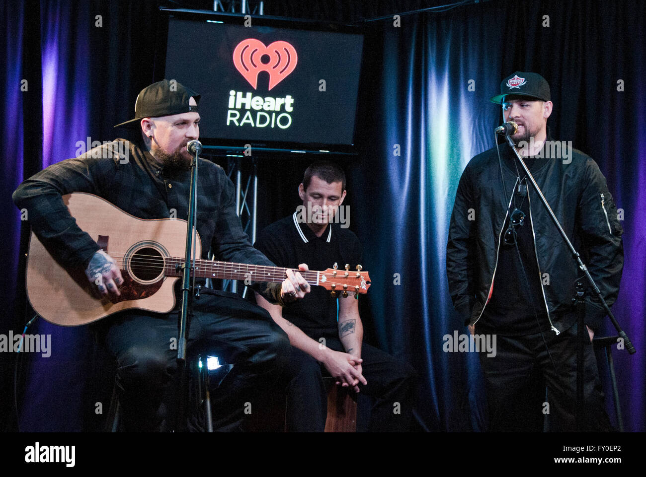 Bala Cynwyd, Pennsylvania, USA. 18 avril, 2016. Rock alternatif américain Good Charlotte Visiter Radio 1045 Banque D'Images