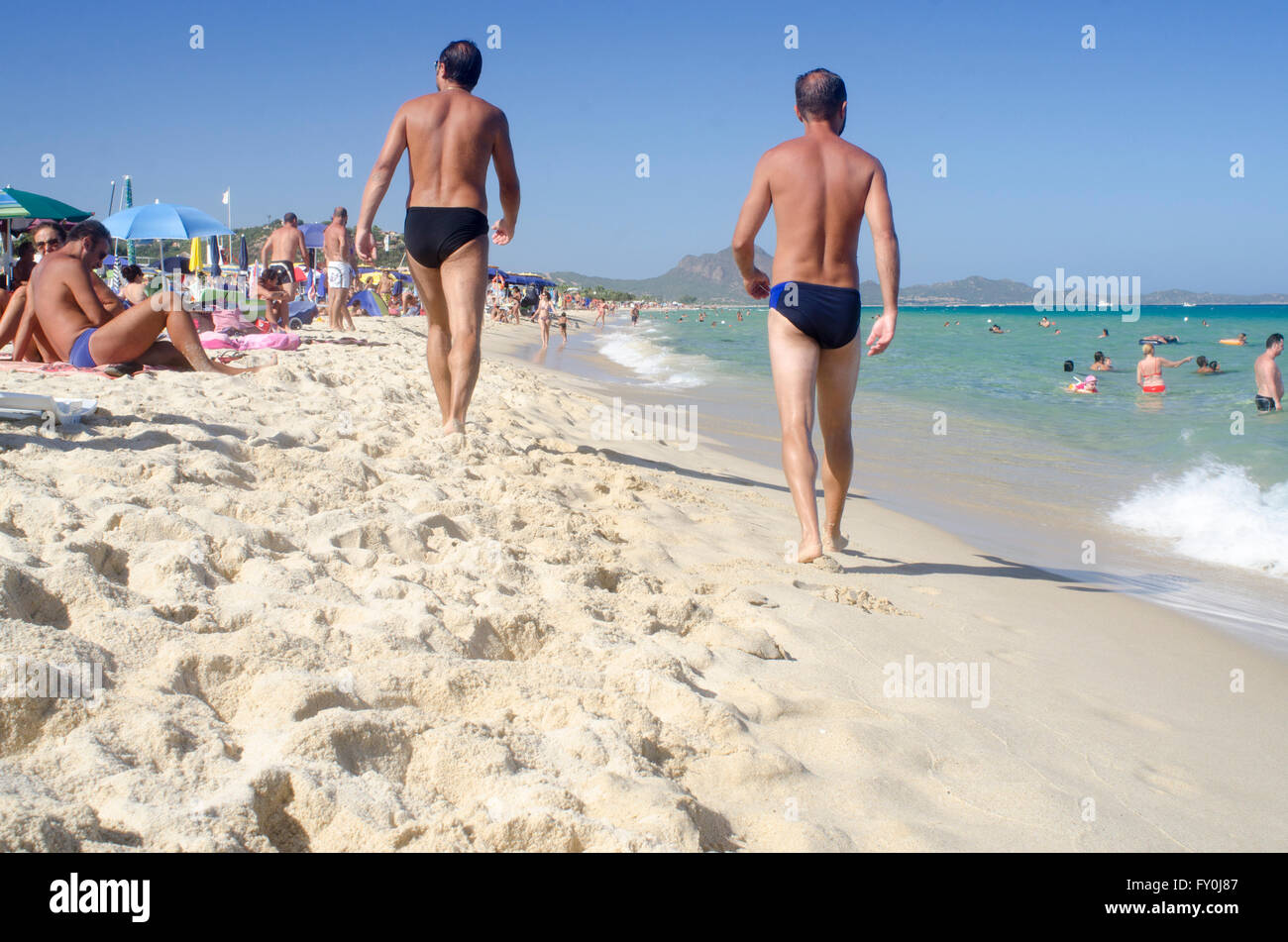 Costa Rei, Italie - 25 août : personnes non identifiées dans la plage pendant les vacances en été sur août 25,2015 Banque D'Images