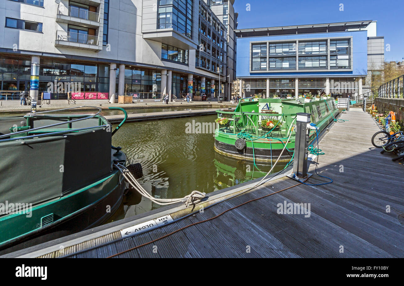 Le bassin d'Edimbourg de l'Union Canal au centre d'Édimbourg en Écosse Fountainbridge Banque D'Images