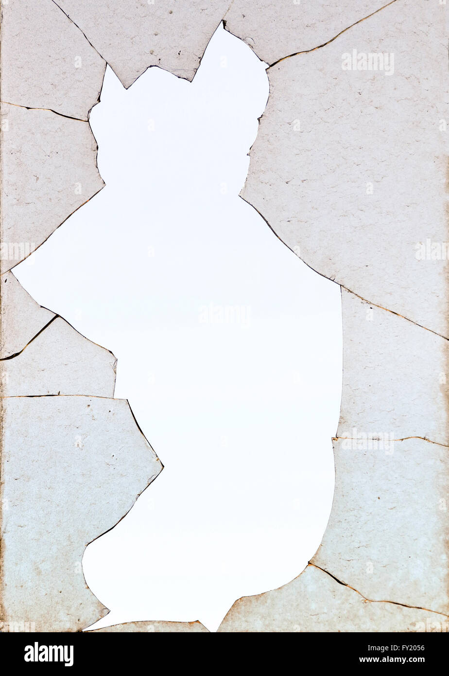 Sale vieux volet fenêtre cassée Banque D'Images