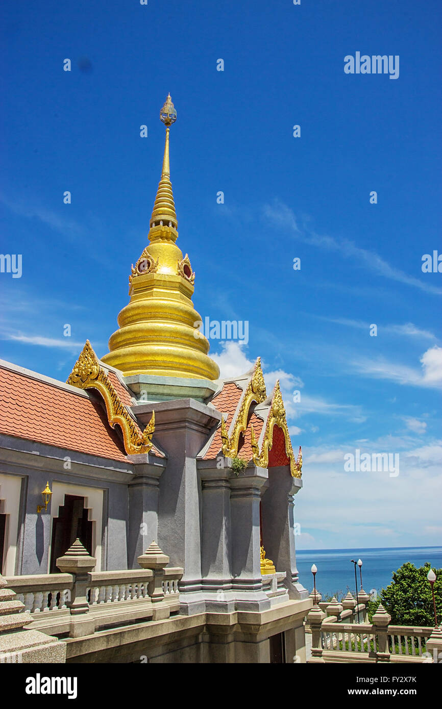 La Pagode d'or de la Thaïlande, Prachuap Khiri Khan, Bang Saphan Banque D'Images