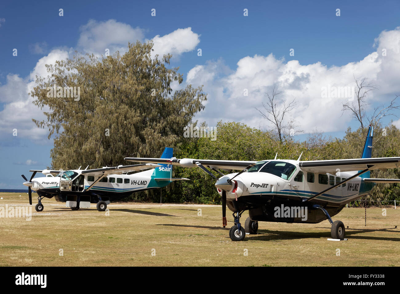 Cessna Caravan 208 l'air de la mer sur l'aérodrome non revêtues, Lady Elliot Island, Queensland, Australie Banque D'Images