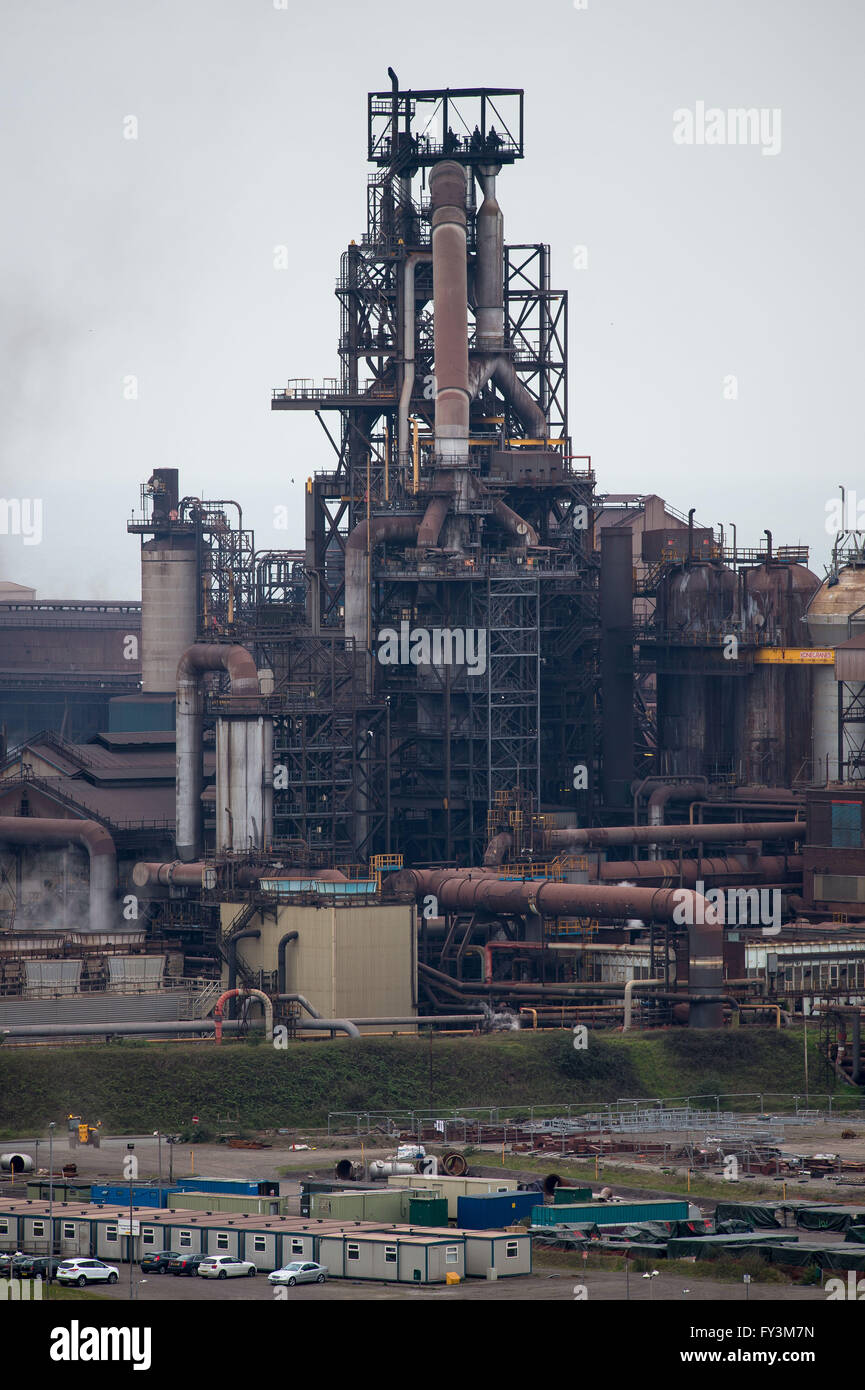 Tata Steel steel works à Port Talbot, Pays de Galles du sud. Des milliers d'emplois au Royaume-Uni sont à risque en tant que propriétaires d'indien Tata vendre UK. Banque D'Images