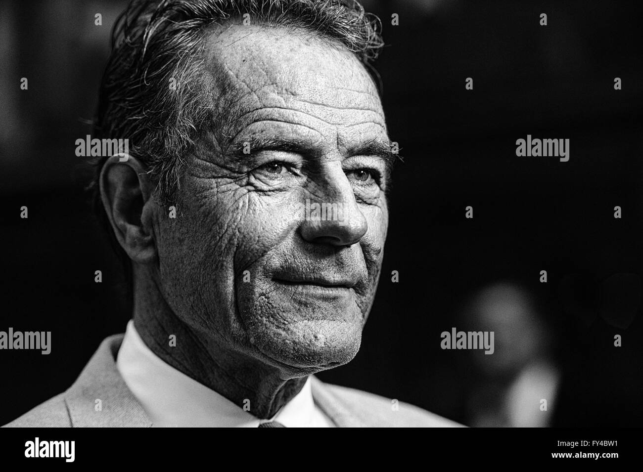 New York, NY, USA. Apr 21, 2016. Bryan Cranston présente à AMERICAN PSYCHO Soirée d'ouverture sur Broadway, l'Gerald Schoenfeld Theatre, New York, NY Le 21 avril 2016. Crédit : Steven Ferdman/Everett Collection/Alamy Live News Banque D'Images
