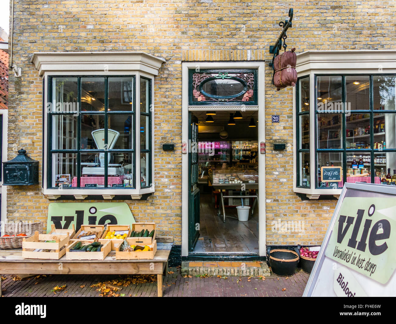 Alimentation biologique boutique dans rue principale d'East-Vlieland ville sur l'île de Wadden Vlieland, Frise, Pays-Bas Banque D'Images