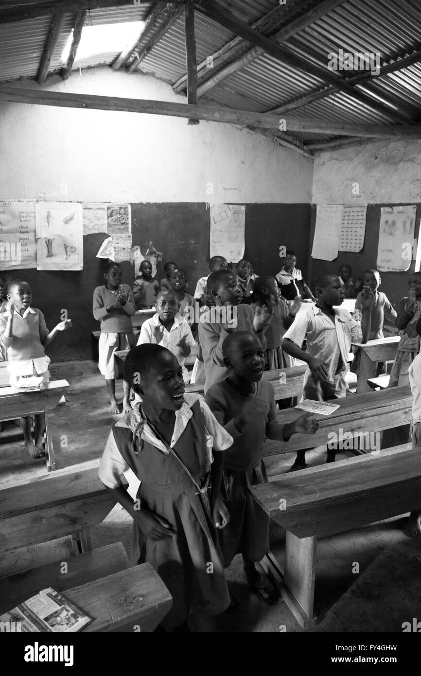 Photographie par © Jamie Callister. Les enfants de l'école de l'Ouganda, le lac Bunyonyi, l'Ouganda, l'Afrique Centrale Banque D'Images