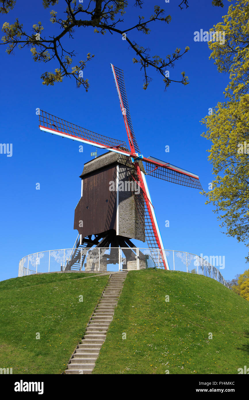 Le Saint John's House Mill (1770) à Bruges, Belgique Banque D'Images