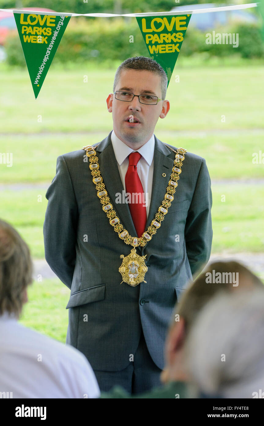 Maire de Belfast (2011), Niall O Donnghaile prononce un discours Banque D'Images