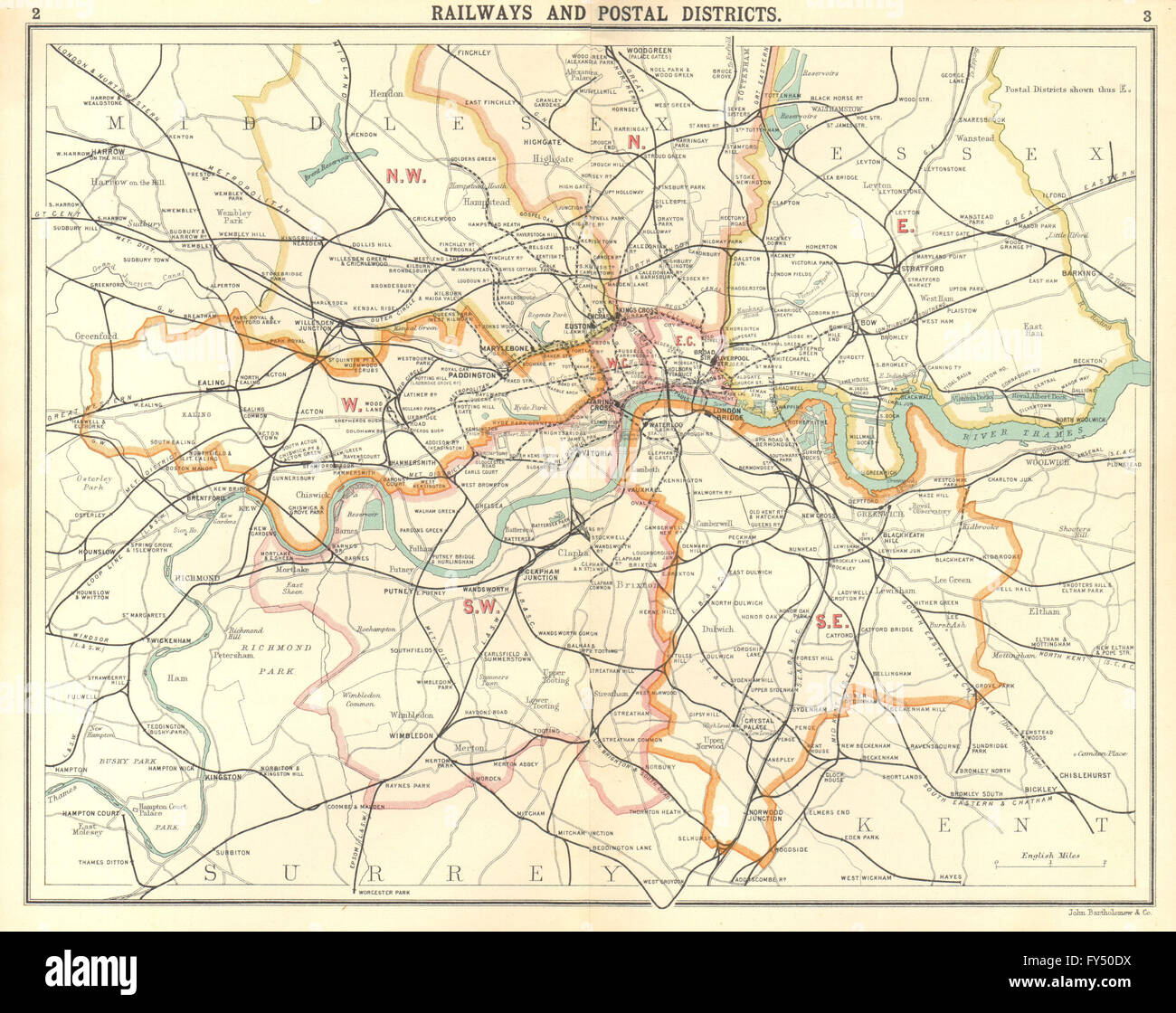 LONDON:chemins districts postaux.Underground tube lines, 1917 carte vintage Banque D'Images