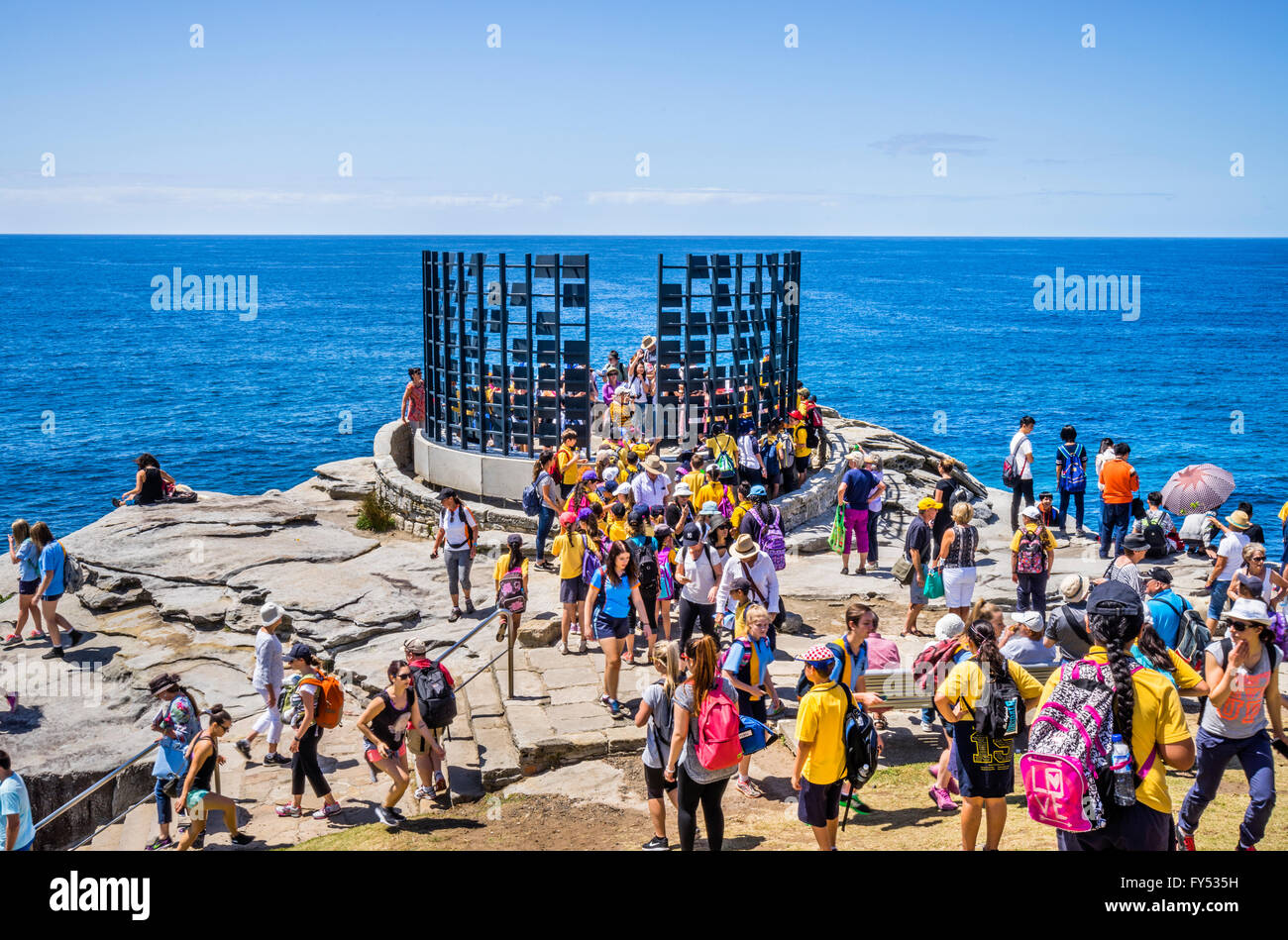 Sculpture de la mer 2015, exposition d'art annuelle open air le long de la promenade côtière entre Tamarama et Bondi, Sydney, Australie Banque D'Images
