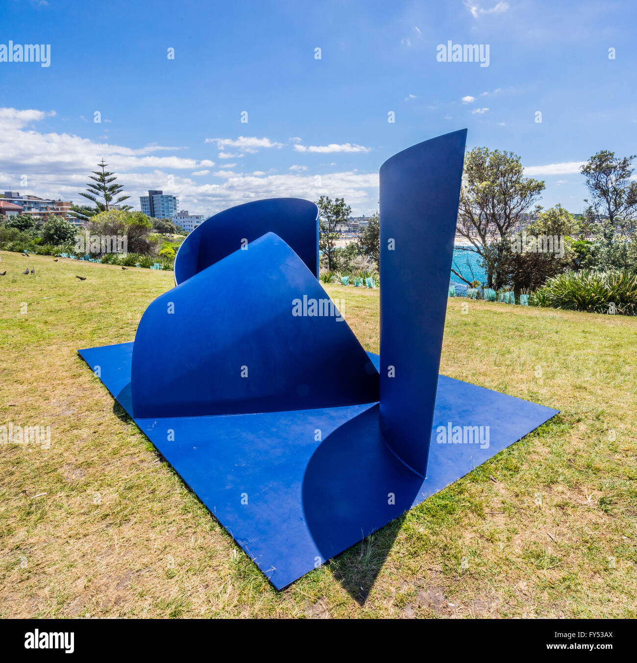 Sculpture de la mer 2015, exposition d'art annuelle open air le long de la promenade côtière entre Tamarama et Bondi, Sydney, Australie Banque D'Images