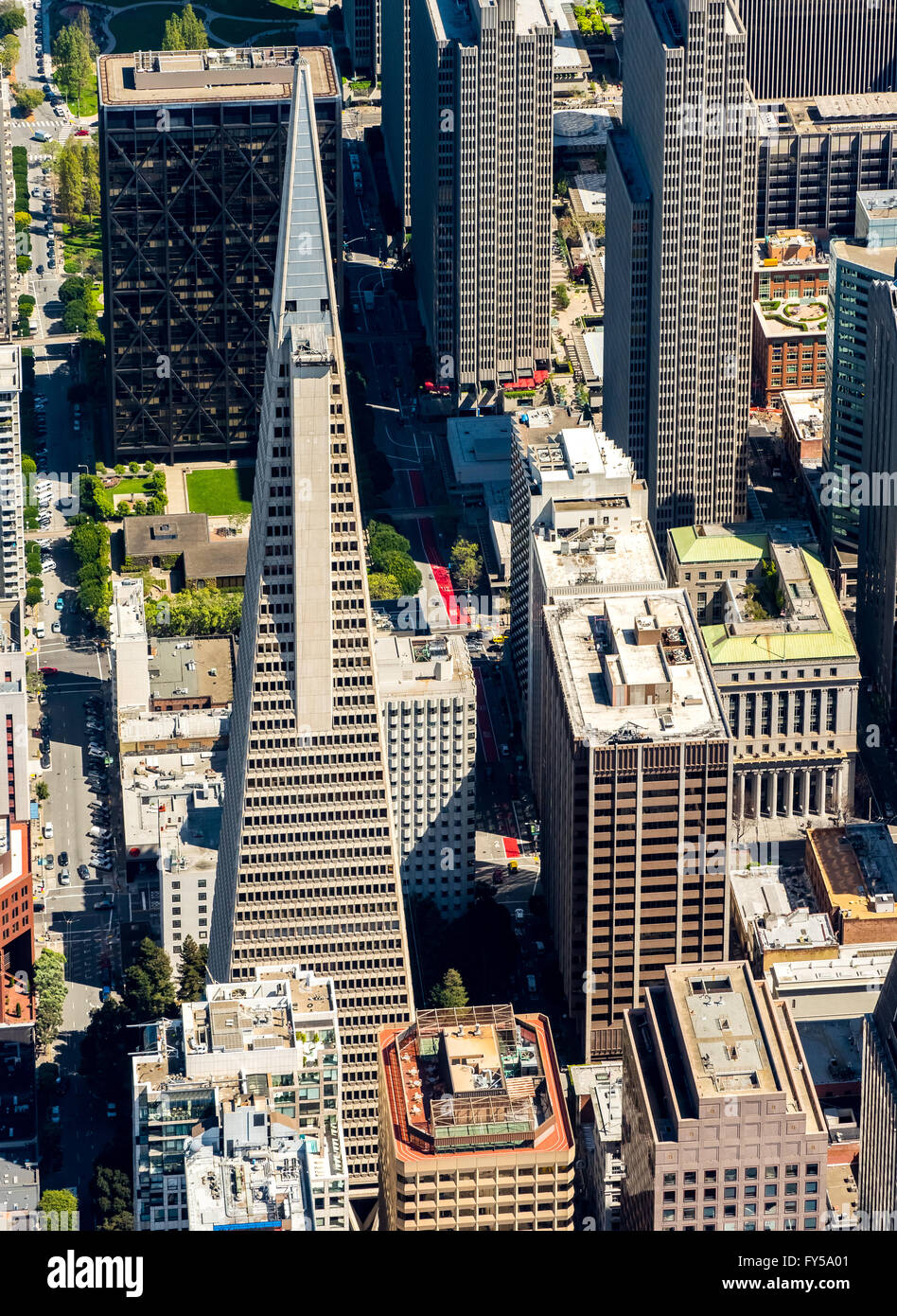 Vue aérienne, la Transamerica Pyramid, du quartier financier, du centre-ville, San Francisco, San Francisco, Californie, USA Banque D'Images