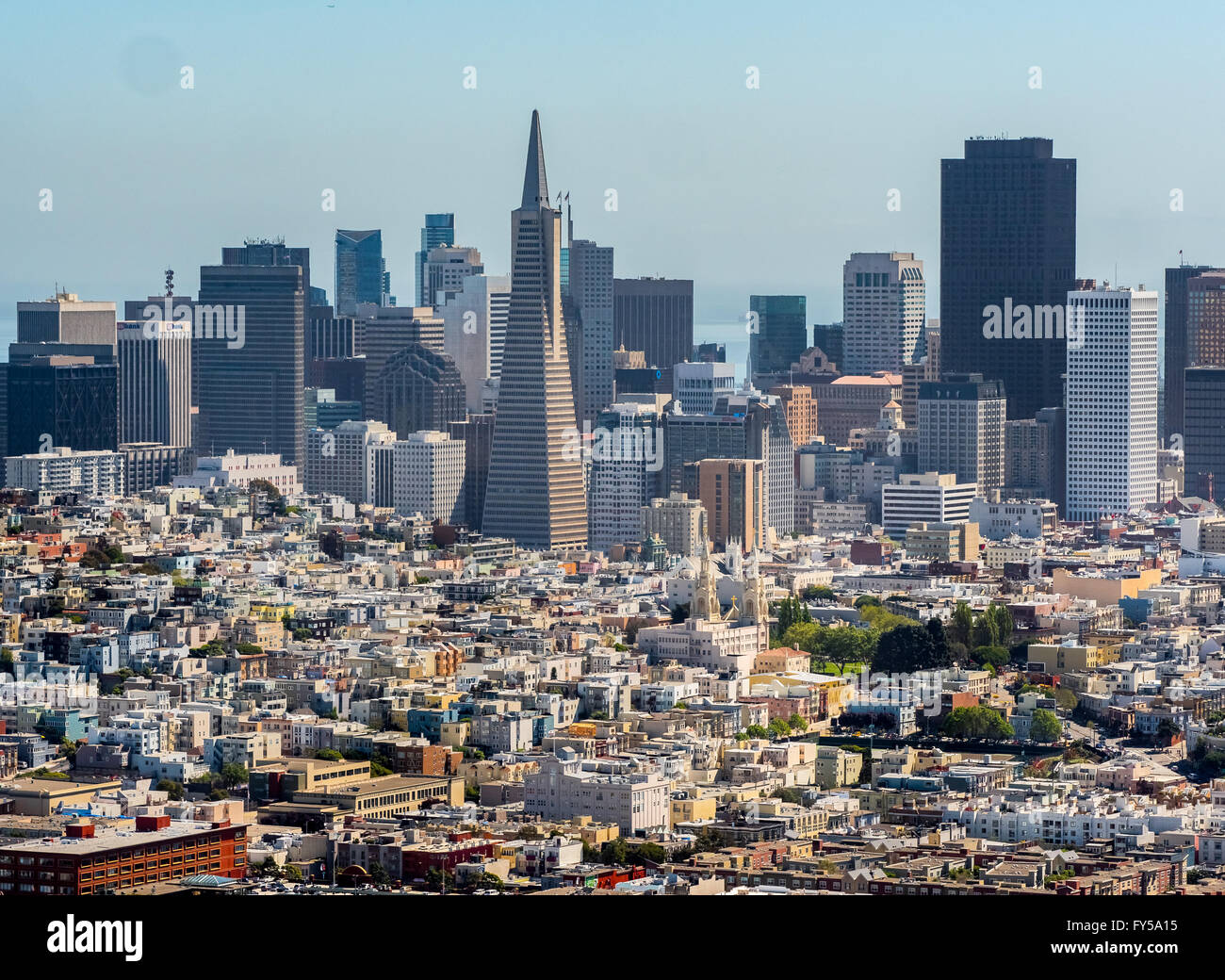 Vue aérienne du Quartier Financier avec la Transamerica Pyramide comme vue du nord, San Francisco, San Francisco Bay Area Banque D'Images
