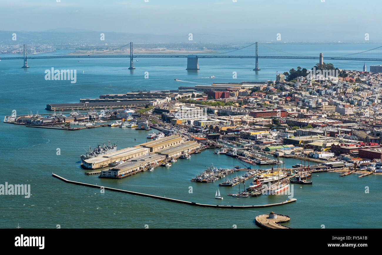 Vue aérienne de Fisherman's warf et Coit Tower, San Francisco, San Francisco, Californie, USA Banque D'Images