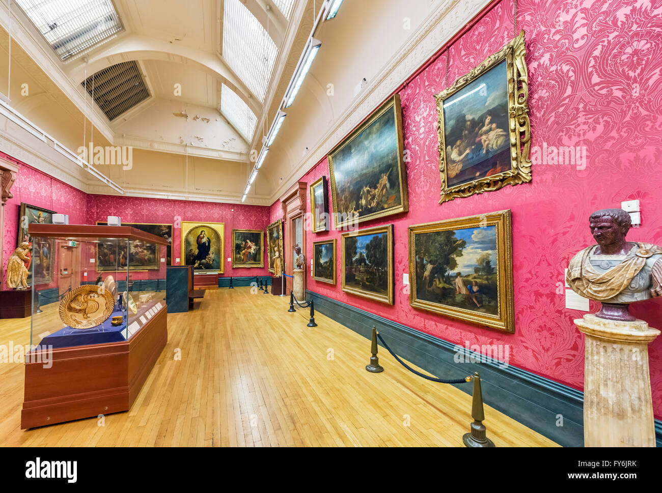 Intérieur de la Walker Art Gallery, Liverpool, Angleterre, Royaume-Uni Banque D'Images