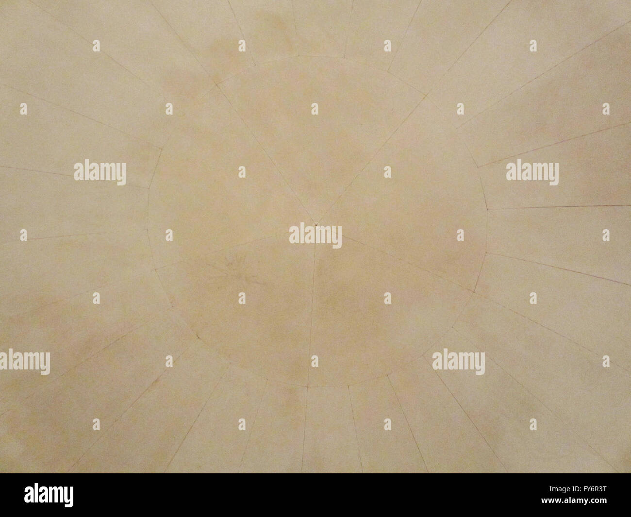 Motif de cercles de l'intérieur du dôme de planétarium. Banque D'Images