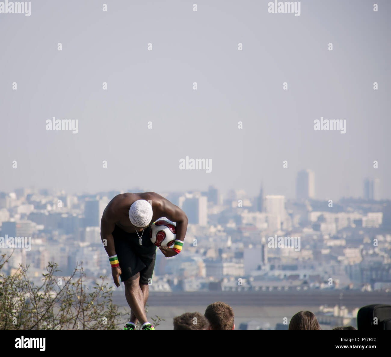 Un artiste de soccer à Montmartre à Paris Banque D'Images