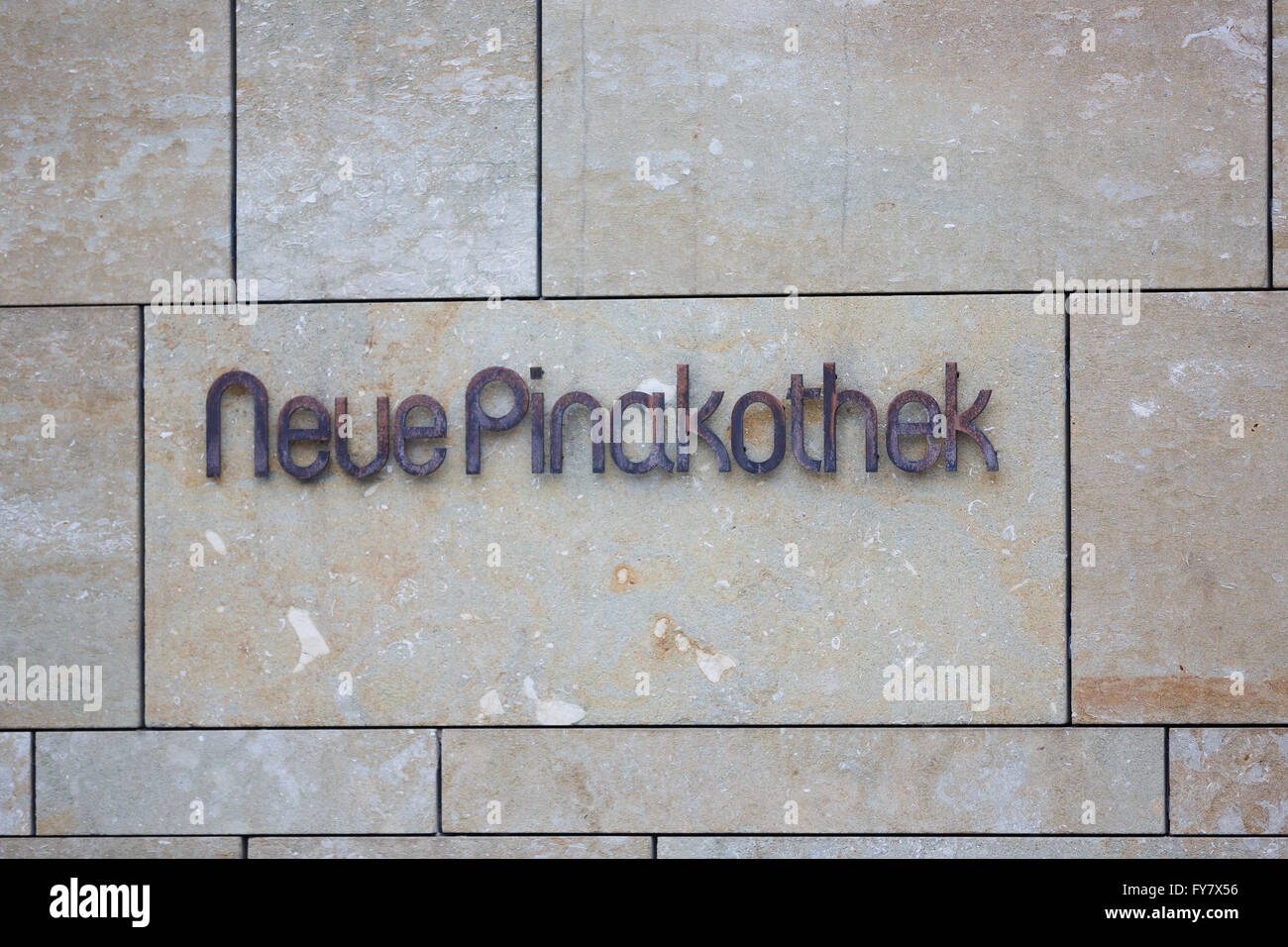 Inscrivez-vous sur le mur de nouveau Pinakothek musée, situé dans le centre de Munich, Allemagne Banque D'Images