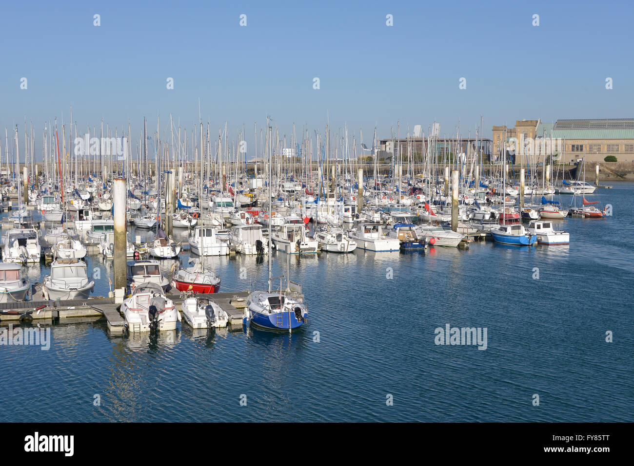 Port de Cherbourg en France Photo Stock Alamy