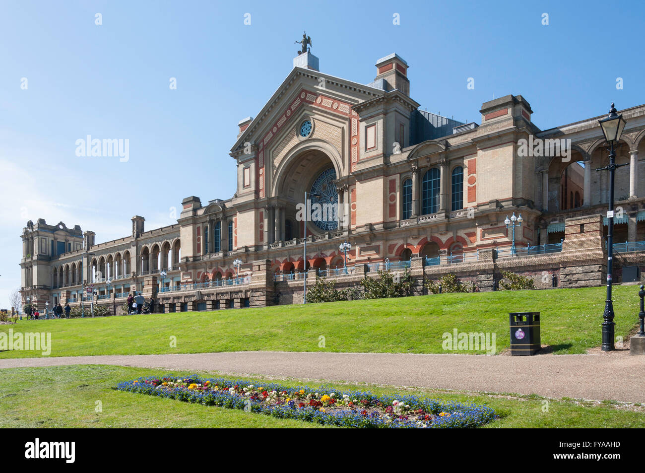 Alexandra Palace au printemps, Alexandra Park, London Borough of Haringey, Greater London, Angleterre, Royaume-Uni Banque D'Images