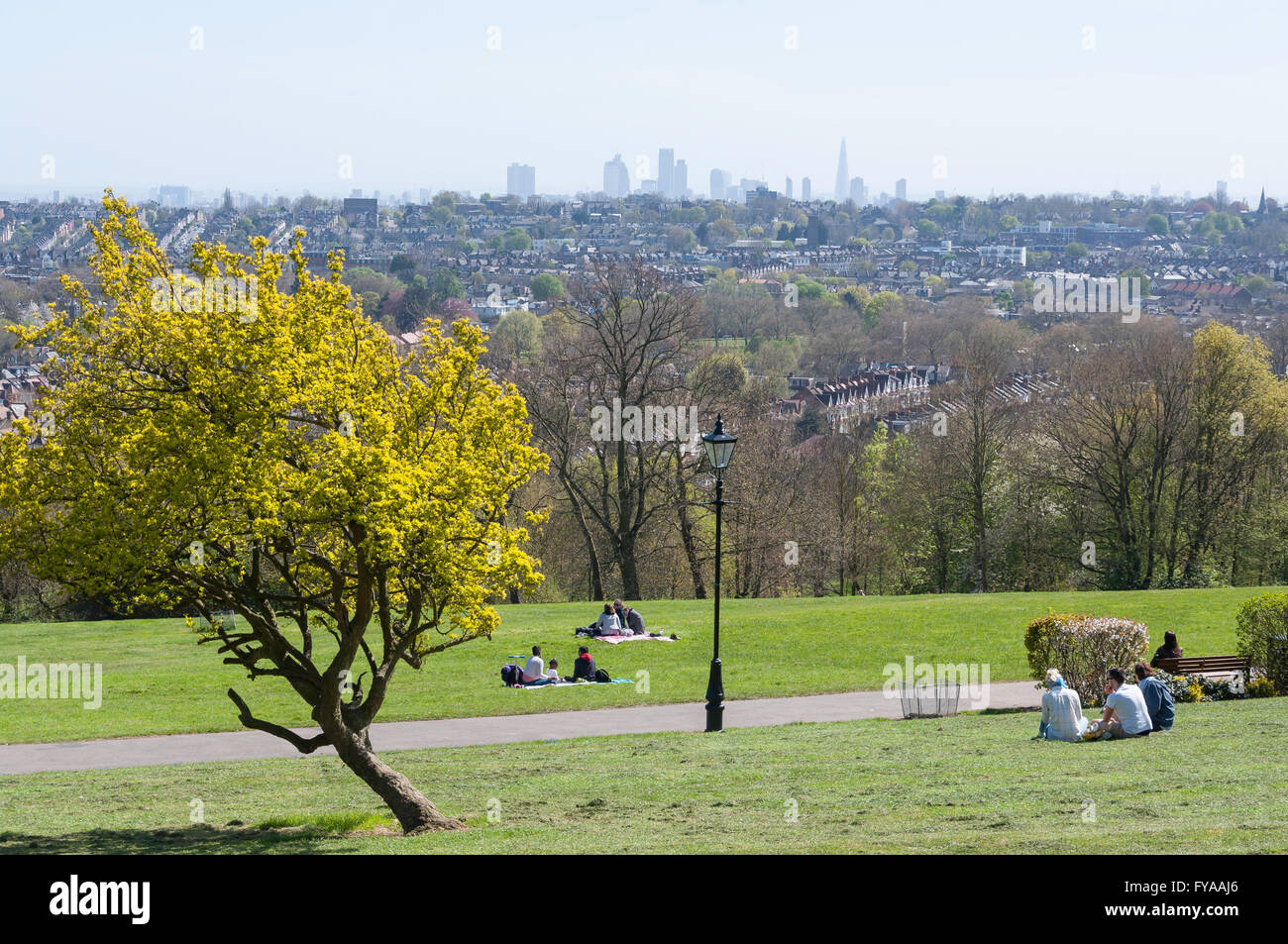 Vue de Londres de l'Alexandra Park, London Borough of Haringey, Greater London, Angleterre, Royaume-Uni Banque D'Images