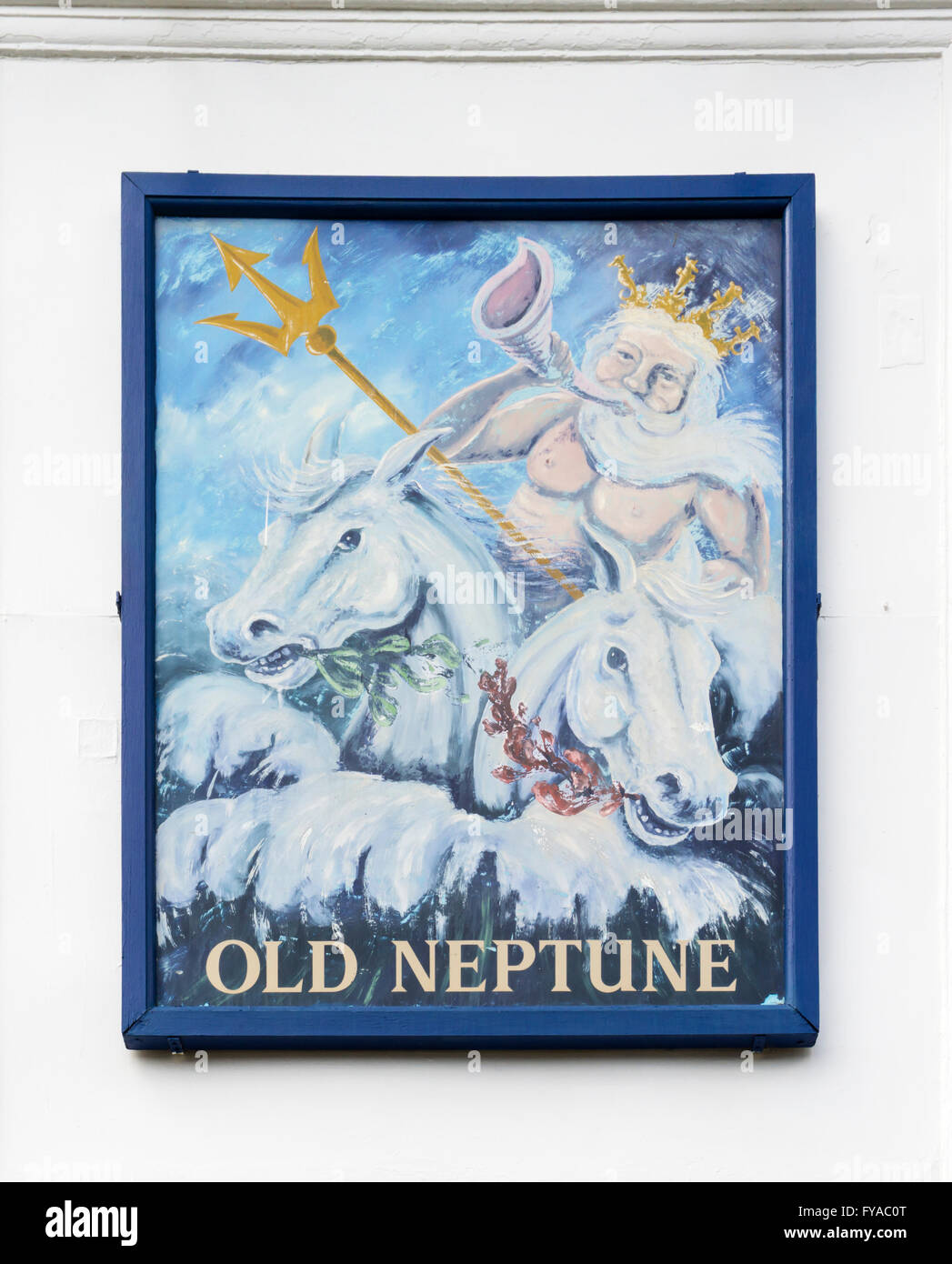 Enseigne peinte pour l'ancien pub Neptune sur Whitstable beach. Banque D'Images