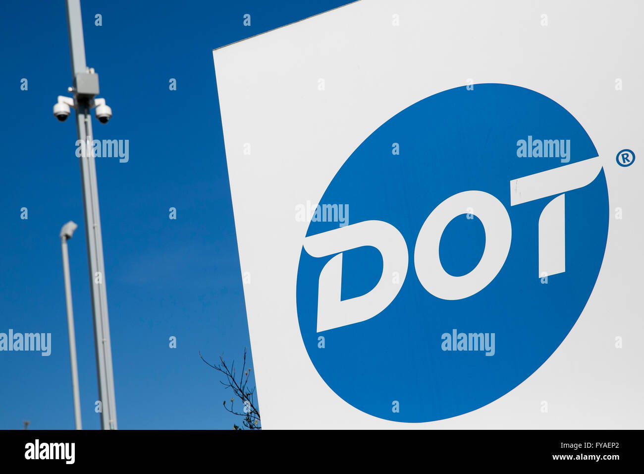 Un logo affiche à l'extérieur d'un établissement occupé par Dot Foods, Inc., dans la région de Williamsport, Maryland le 17 avril 2016. Banque D'Images