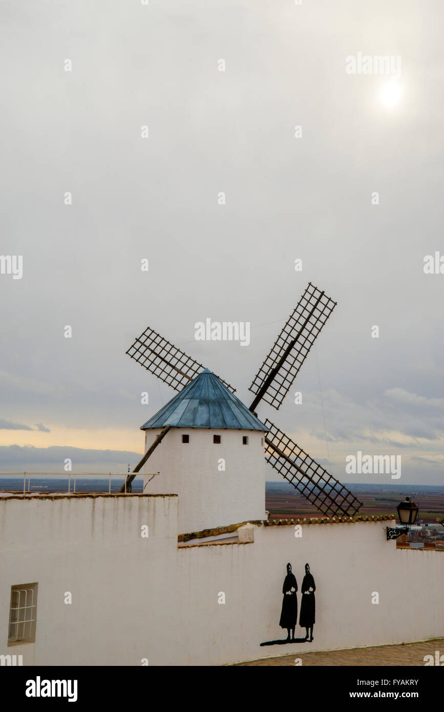 Moulin à vent. Campo de Criptana, Ciudad Real province, Castilla La Mancha, Espagne. Banque D'Images