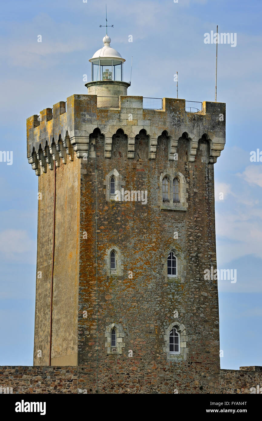 Le château / château phare Saint-Clair à Les Sables-d'Olonne, la Vendée, Pays de la Loire, France Banque D'Images