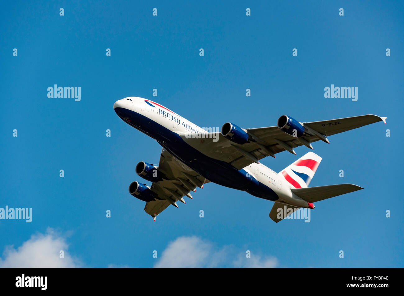 British Airways Airbus A380 décollant de l'aéroport de Heathrow, Londres, Angleterre, Royaume-Uni Banque D'Images