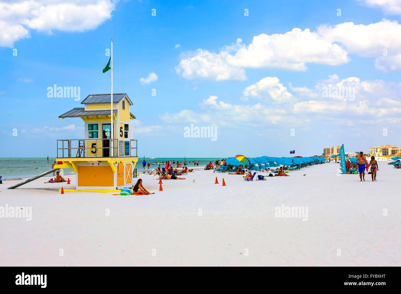 Lifeguard tower numéro cinq sur la plage de Clearwater en Floride, ont voté la plage numéro un en Amérique Banque D'Images