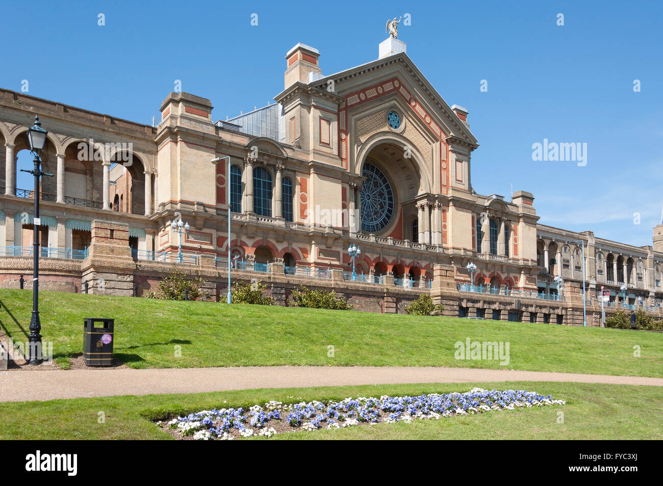 Alexandra Palace au printemps, Alexandra Park, London Borough of Haringey, Greater London, Angleterre, Royaume-Uni Banque D'Images