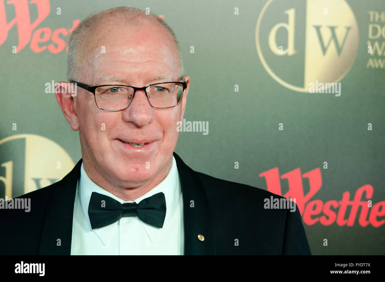 Sydney, Australie - 26 Avril 2016 : les joueurs, personnalités, célébrités et Politions vu arriver pour la Fédération de Football Association Dolan Warren Awards, qui a eu lieu à l'Carriageworks à Sydney. Sur la photo, le gouverneur de Nouvelle-Galles du Sud David Hurley. Credit : mjmediabox /Alamy Live News Banque D'Images