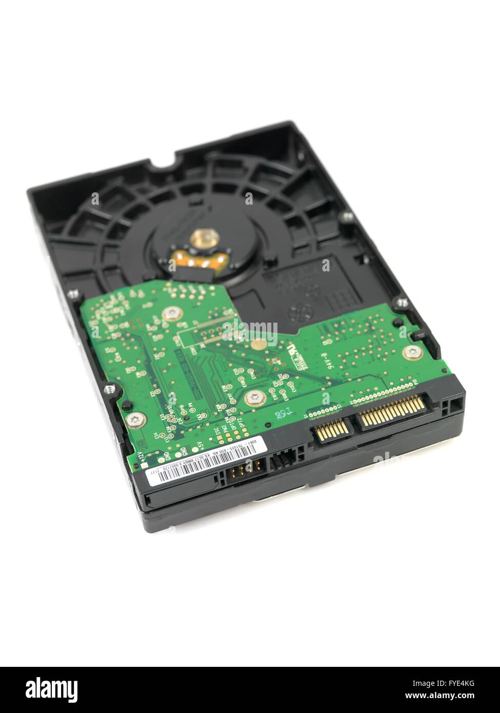 Un disque dur de l'ordinateur interne isolé sur fond blanc Banque D'Images