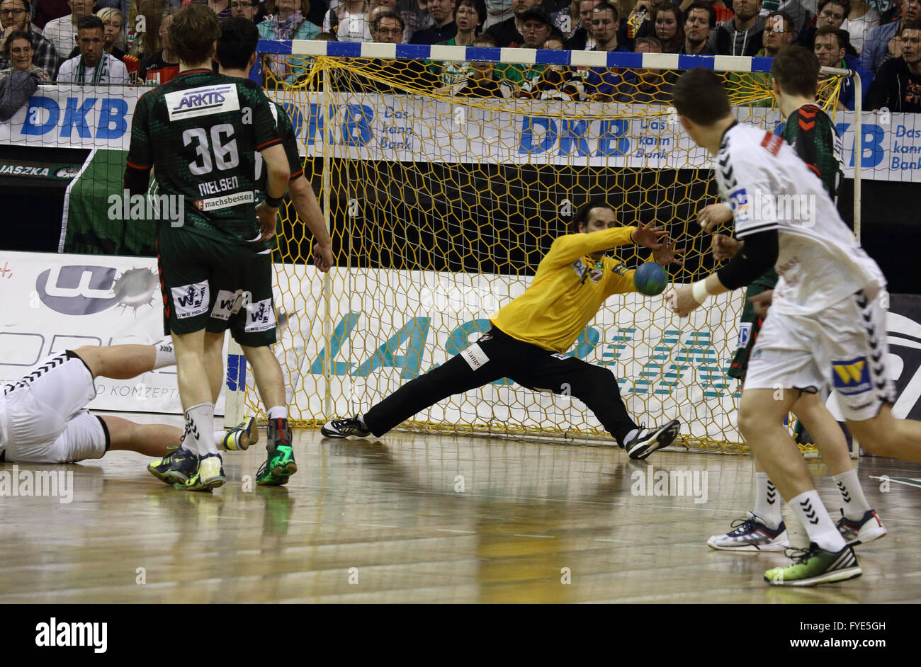 L'action de Berlin Füchse in pro-match de hand contre HSG Wetzlar le 17 avril 2016 au Max Schmeling Halle Berlin, Allemagne Banque D'Images