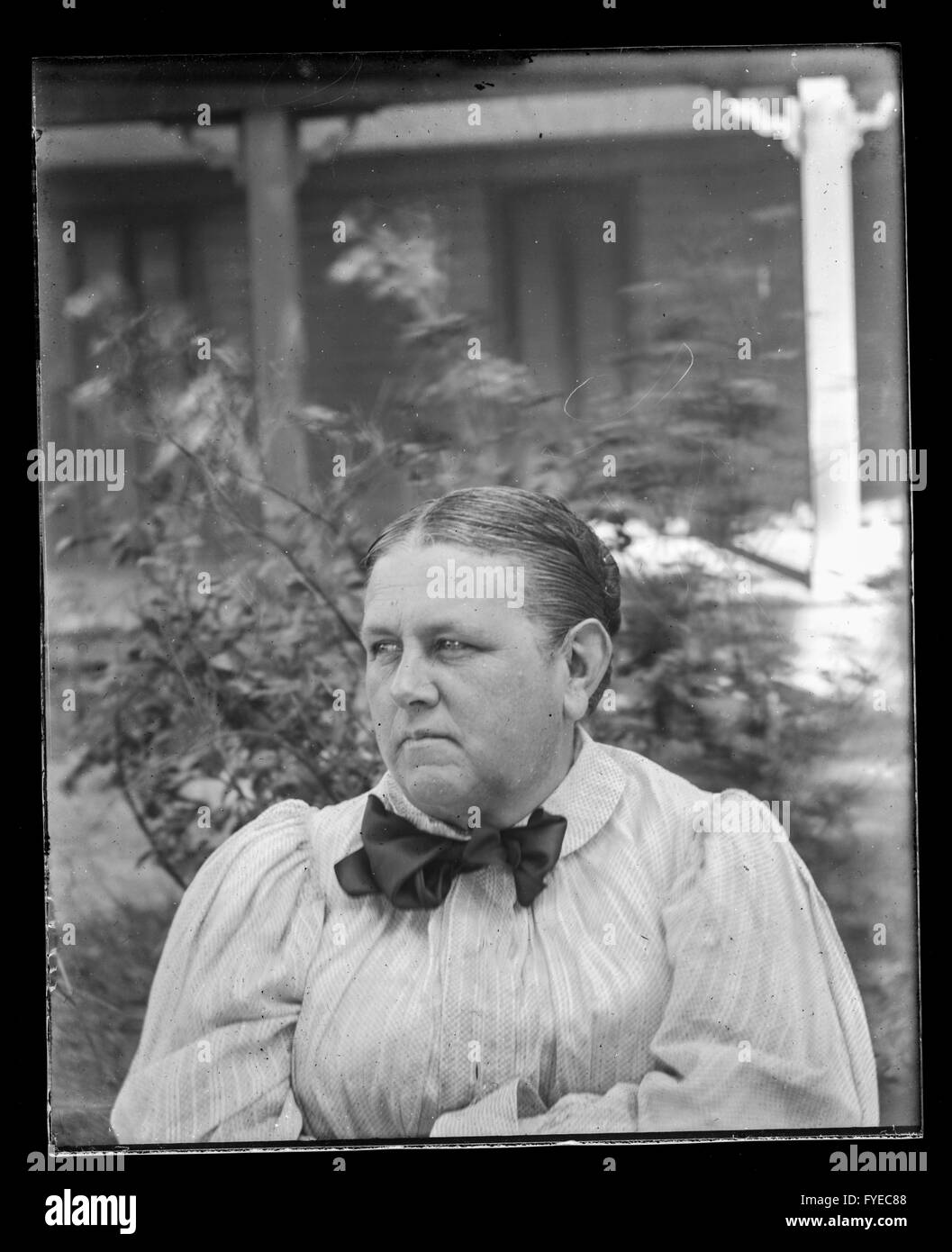 Photographie victorienne d'une femme à l'extérieur à Fallston, Maryland en 1899. Banque D'Images