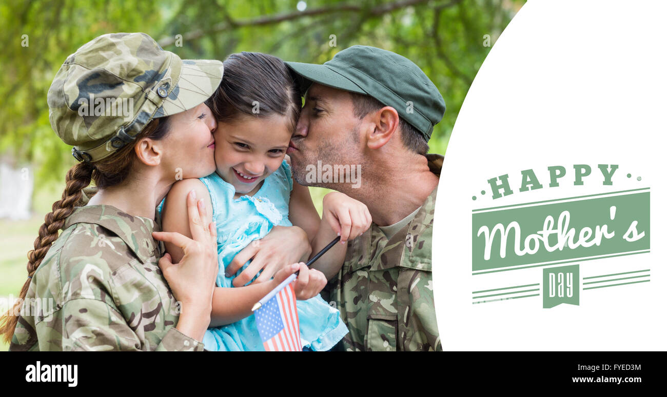 Image composite de l'armée de parents kissing fille Banque D'Images