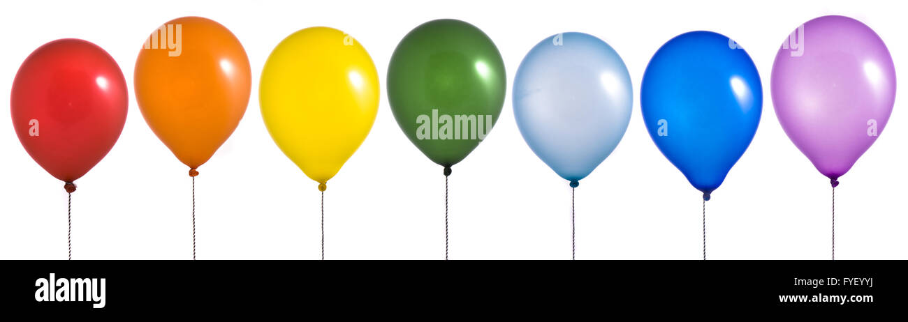 Ballons arc-en-ciel sur fond blanc Banque D'Images