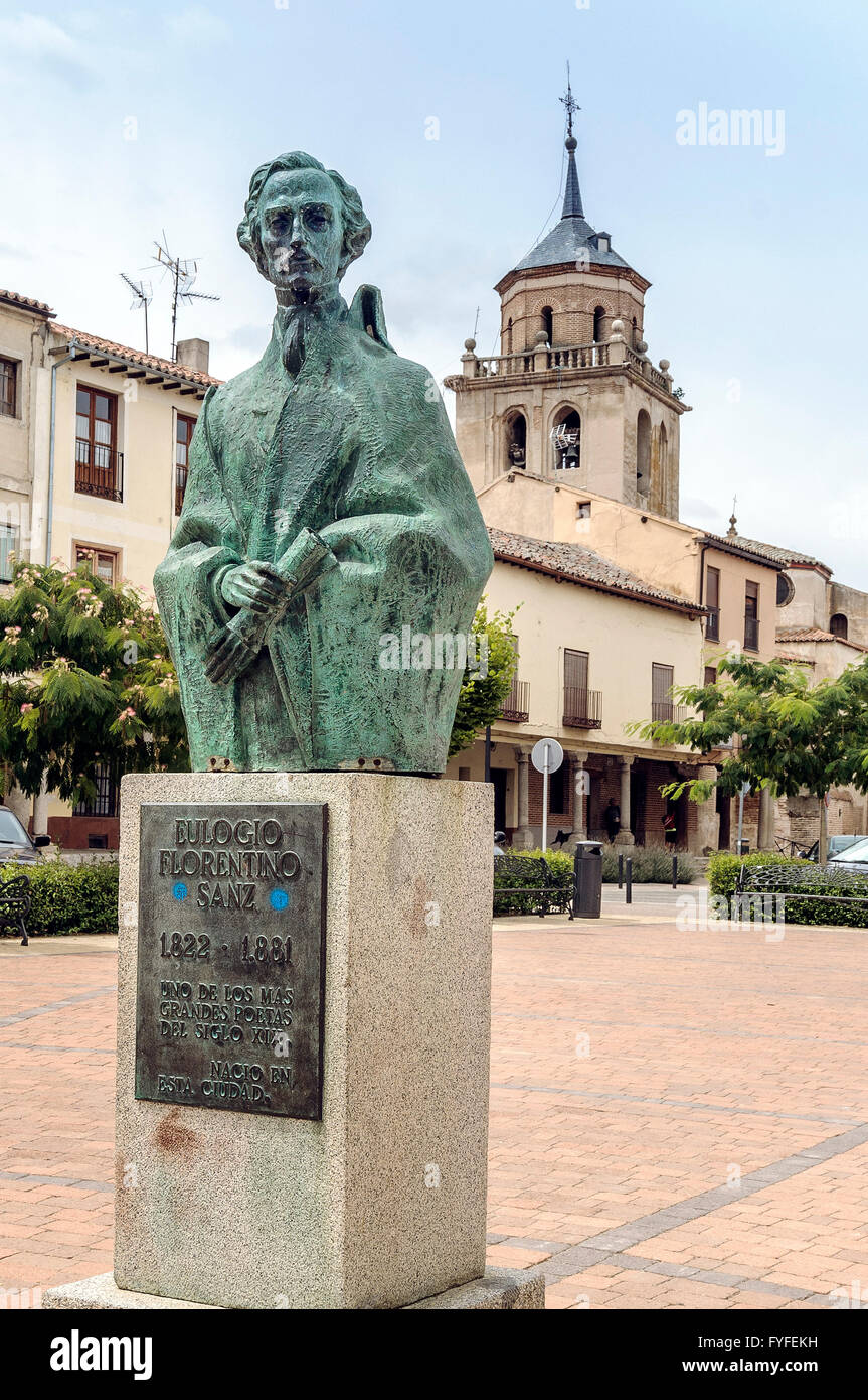 Monument à la ville de Arevalo Eulogio Florentino Sanz poète (1822 - 1881) 19e siècle Banque D'Images Monument à la ville de Arevalo Eulogio Florentino Sanz poète (1822 - 1881) 19e siècle Banque D'Images