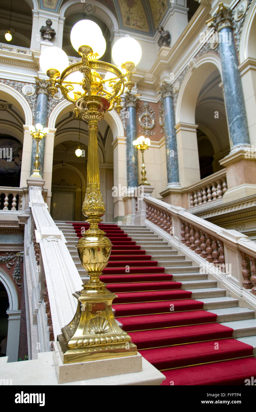Tapis rouge escaliers Banque D'Images