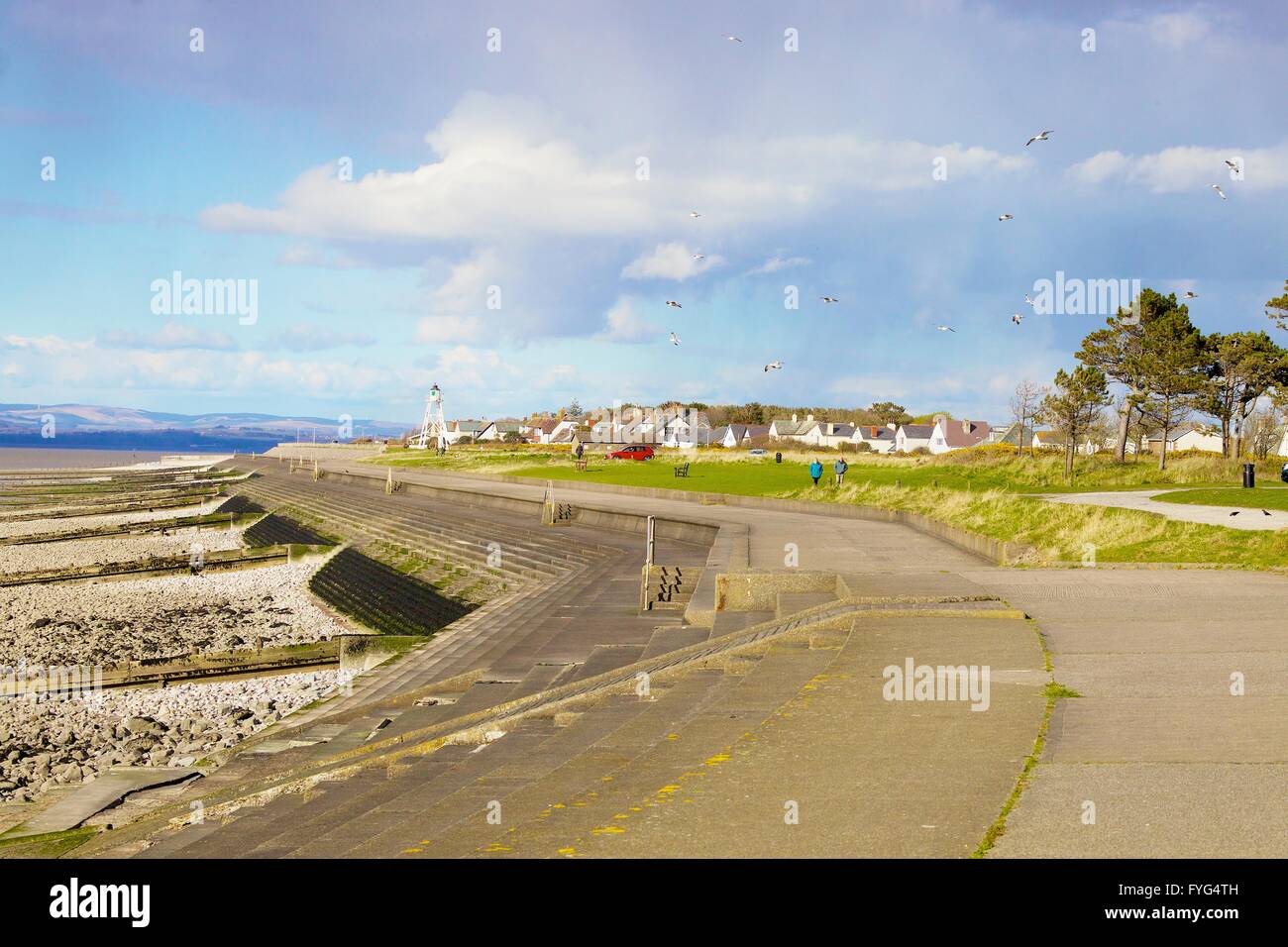 Mur de la mer. Silloth, Cumbria, Angleterre, Royaume-Uni, Europe. Banque D'Images