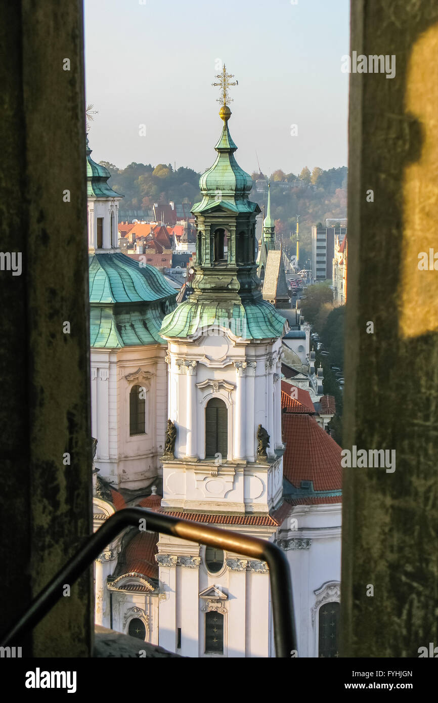 Vue sur Saint Nicholas Church à Prague Banque D'Images