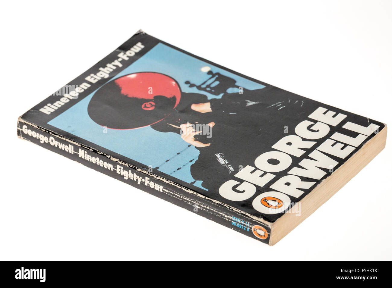 George Orwell 1984 Quatre livre de poche publié par Penguin Banque D'Images