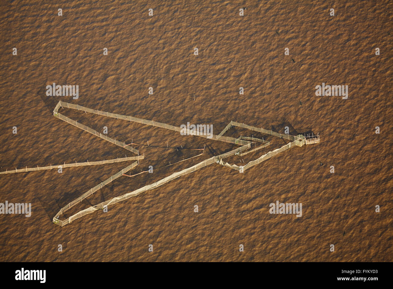 Les filets de pêche, Chong Khneas village flottant, lac Tonlé Sap, près de Siem Reap, Cambodge - vue aérienne Banque D'Images