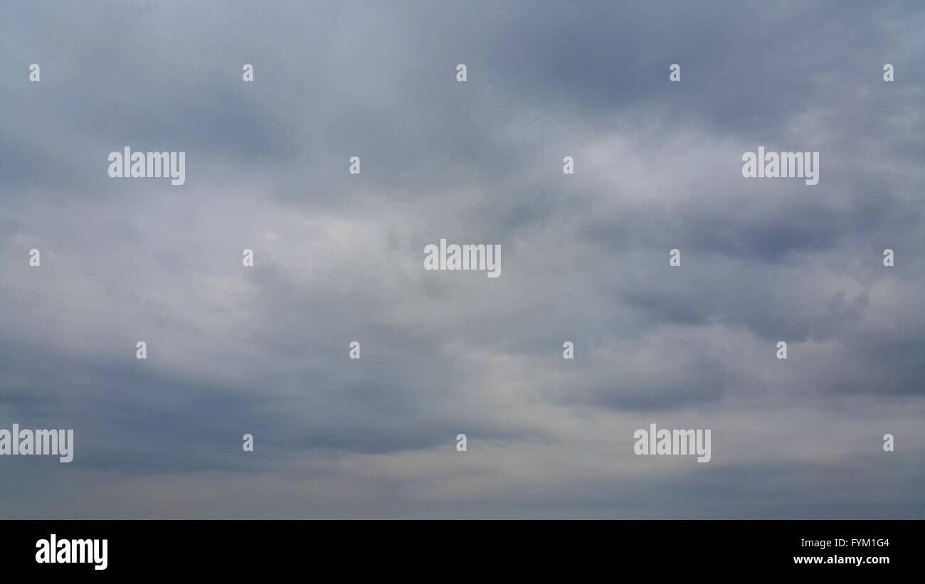 Ciel nuageux dans la saison des pluies Banque D'Images